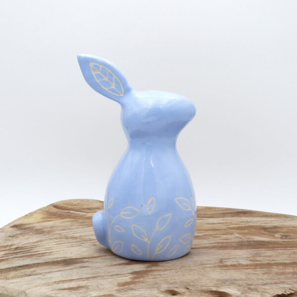 Lapin bleu clair en céramique