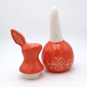 Oya orange en céramique en forme de lapin