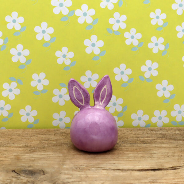 Porte-photo en céramique en forme de lapin lilas