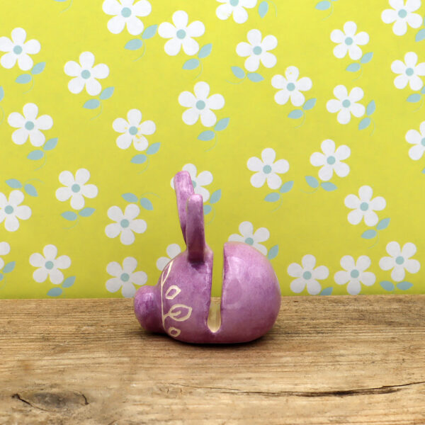Porte-photo en céramique en forme de lapin lilas