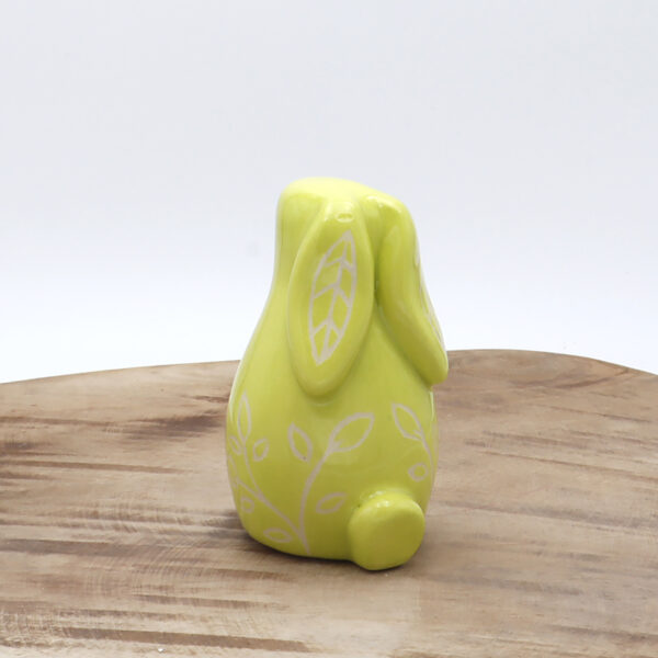 Petit lapin jaune en céramique
