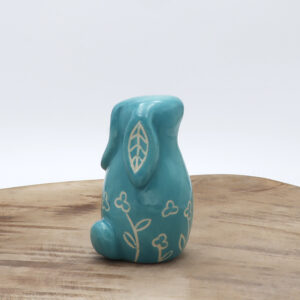 Petit lapin turquoise en céramique