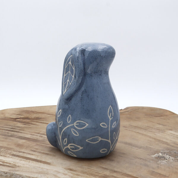 Lapin bélier bleu en céramique