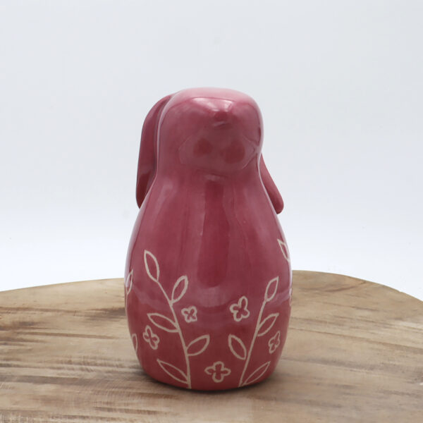 Lapin bélier rose en céramique