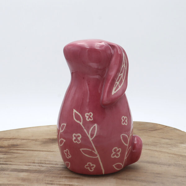 Lapin bélier rose en céramique