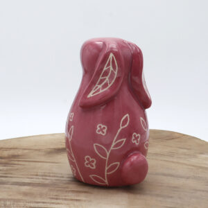 Lapin bélier rose en céramique