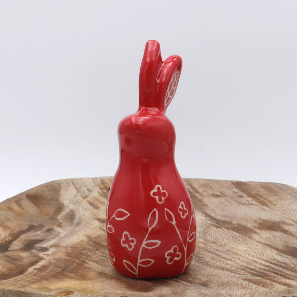 Petit lapin en céramique rouge