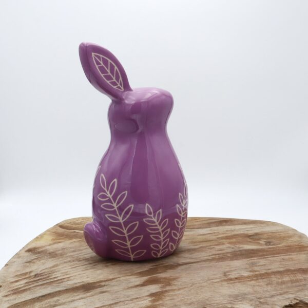 Lapin violet en céramique