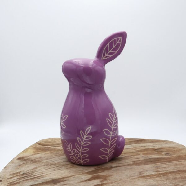 Lapin violet en céramique