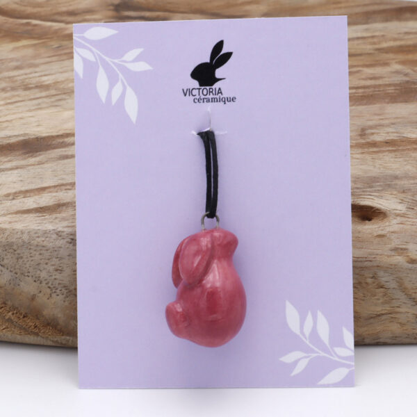 Pendentif rose en céramique en forme de lapin