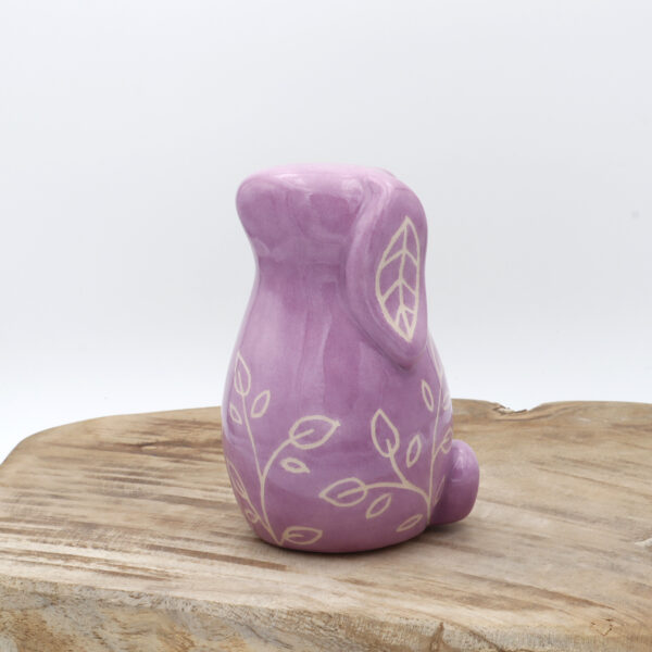 Lapin lilas en céramique