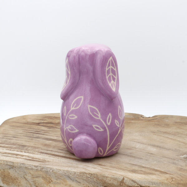 Lapin lilas en céramique