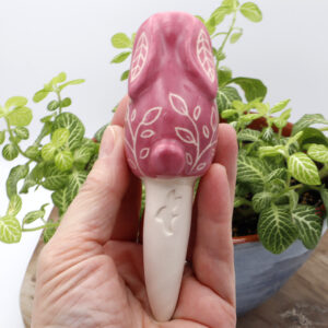 Lapin en céramique rose à planter pour décorer les plantes