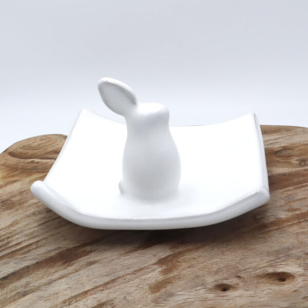 Porte bijoux blanc avec un lapin décoratif Victoria Céramique