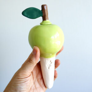 Oya en forme de pomme verte Victoria Céramique