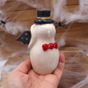 lapin en forme de vampire Victoria Céramique