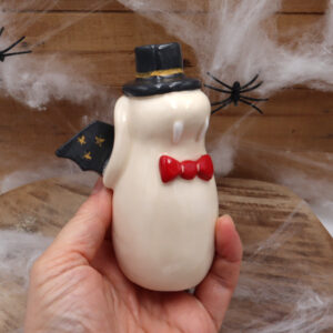 lapin en forme de vampire Victoria Céramique