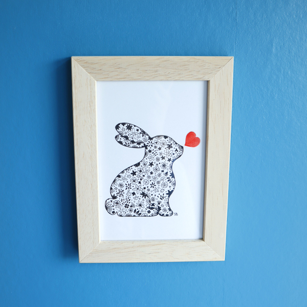 Dessin original lapin cœur dans son cadre Victoria Céramique