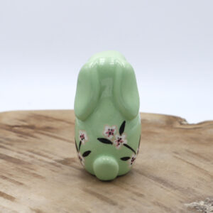 Lapin en céramique vert avec des fleurs Victoria Céramique