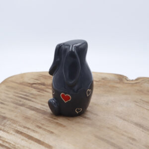 Tiny Bunny avec des coeurs