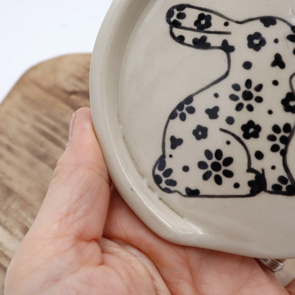 Repose cuillère Bunny noir dessiné Petit format #46 Défauts – Image 2