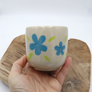 Tasse fleurie en grès  - Vide-atelier Janvier 2026 #30