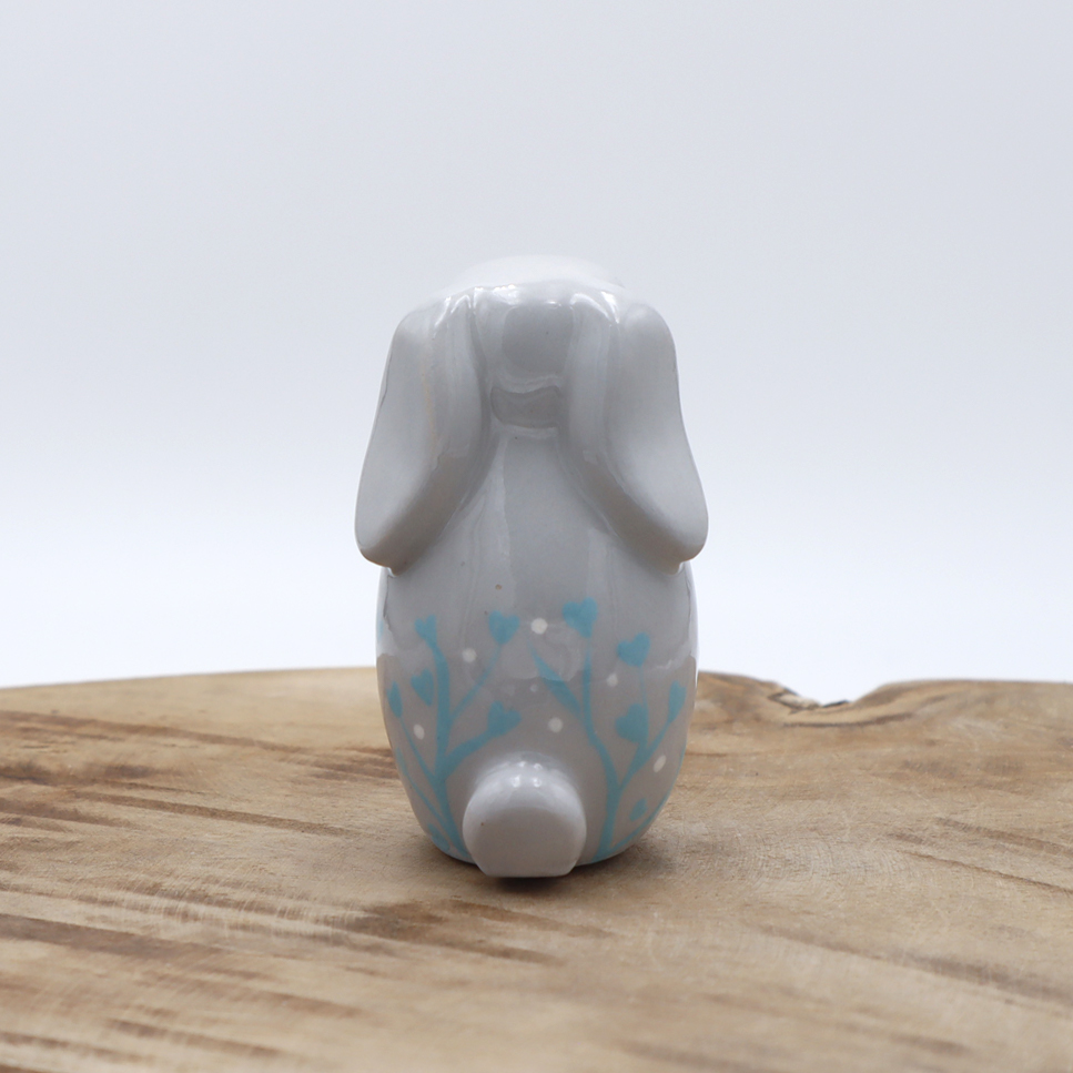 Lapin en céramique gris avec des motifs bleus Victoria Céramique