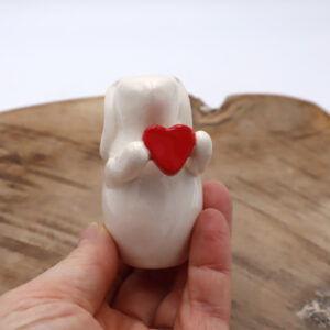 Lapin avec un cœur - Victoria Céramique