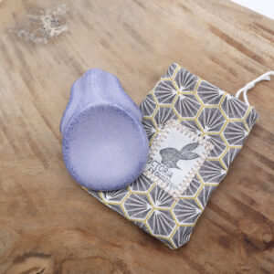 Pierre d'apaisement mauve en forme de lapin - Victoria Céramique