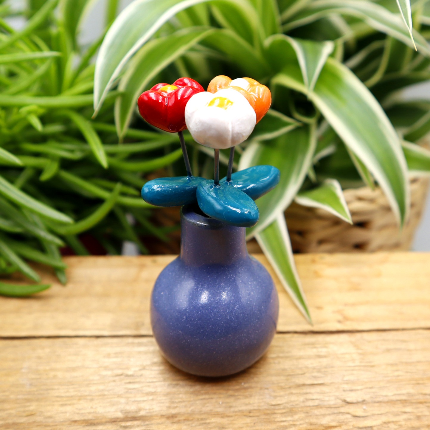 Vase à pâquerettes avec 3 fleurs Victoria Céramique