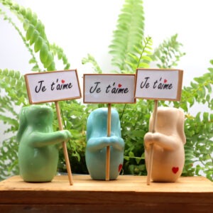 3 lapins avec un message Victoria Céramique