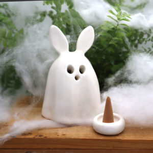 Lapin brûle-encens fantome Victoria Céramique