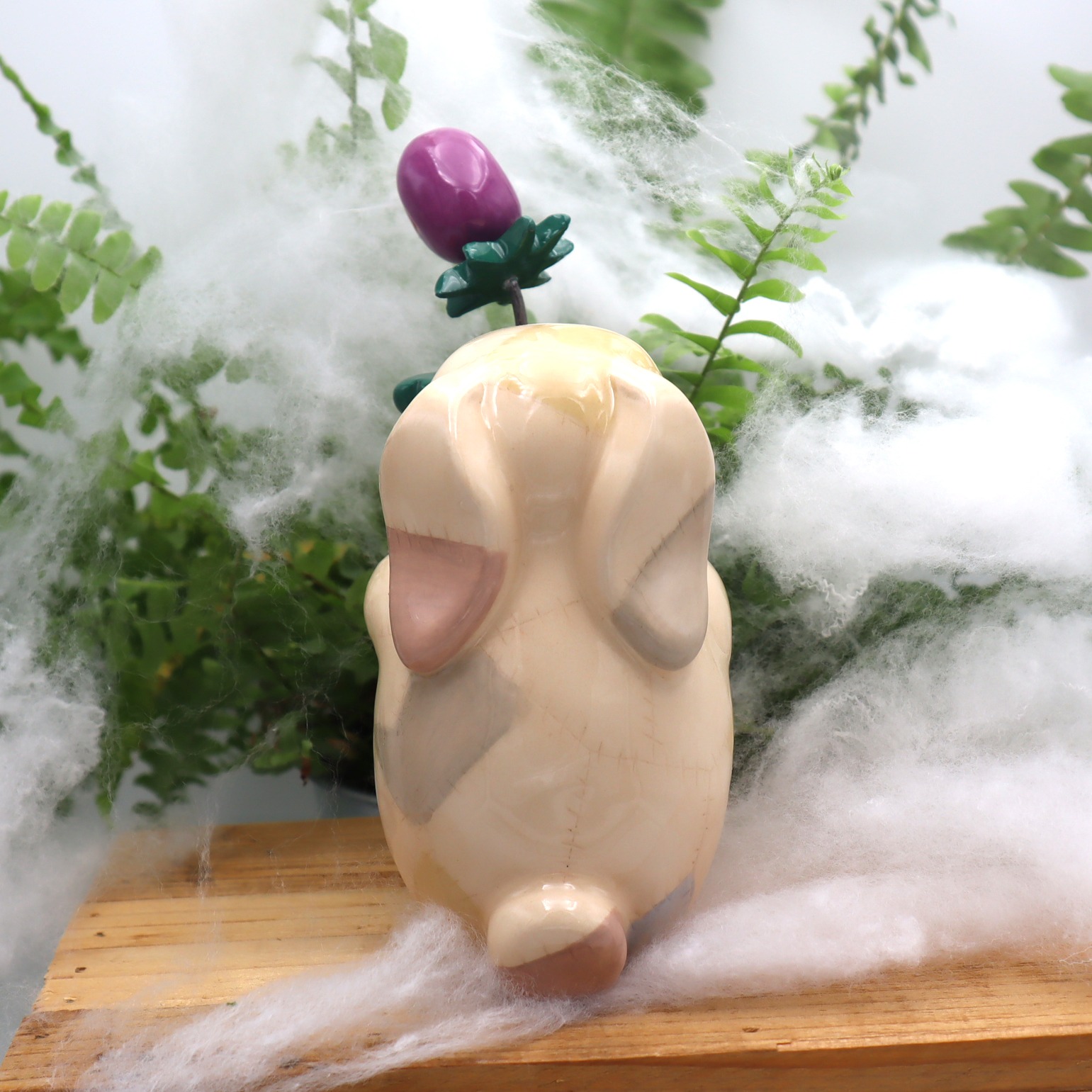 Lapin Frankenstein et sa plante carnivore 10 cm Victoria Céramique