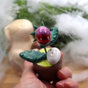 Lapin Frankenstein avec sa plante carnivore Victoria Céramique