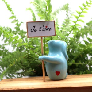 Lapin bleu céramique message Victoria Céramique