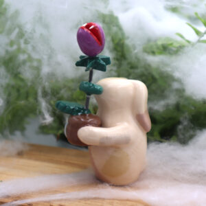 Lapin Frankenstein et sa plante carnivore 6 cm Victoria Céramique