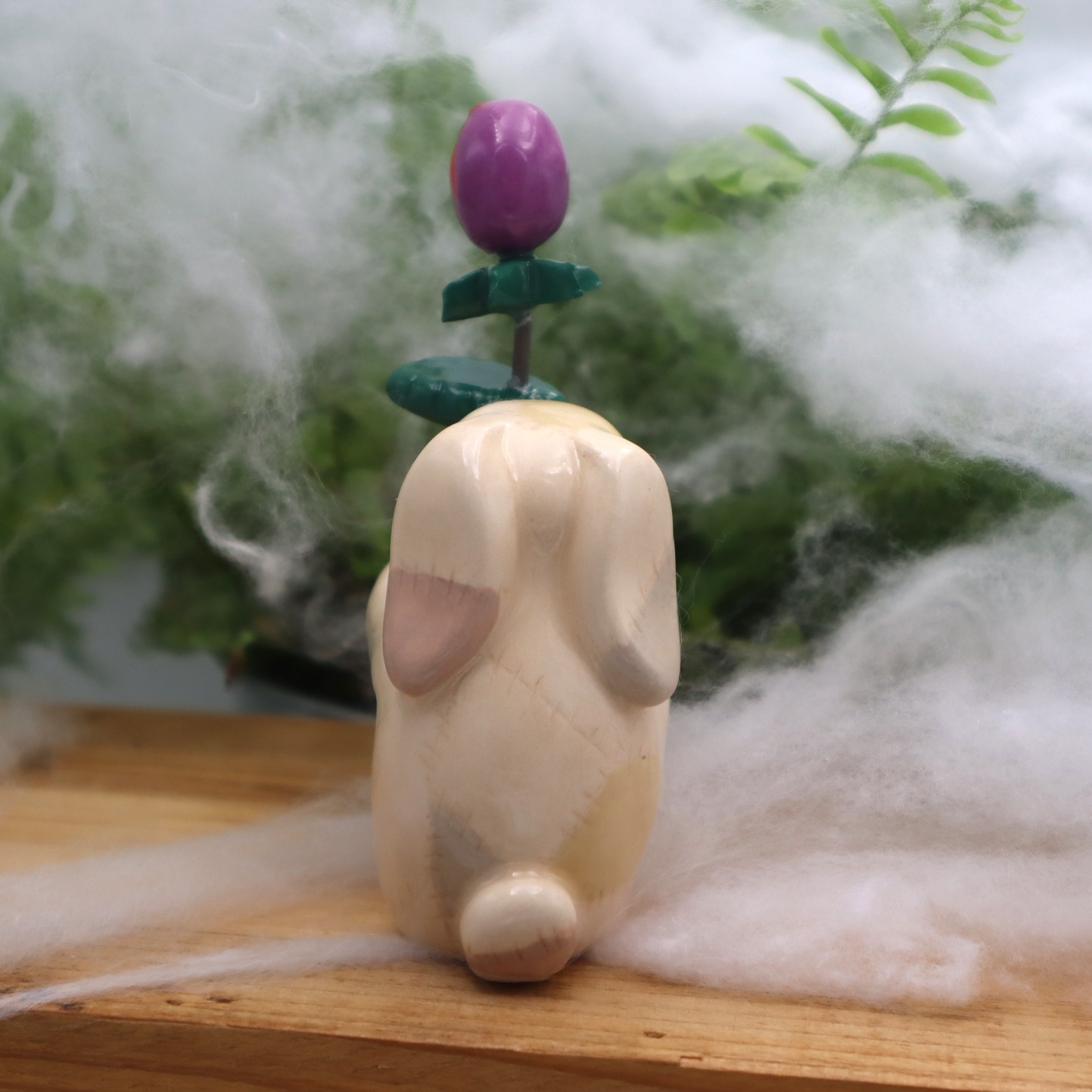 Lapin Frankenstein et sa plante carnivore 6 cm Victoria Céramique
