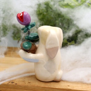 Lapin Frankenstein et sa plante carnivore 6 cm Victoria Céramique