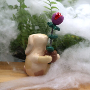 Lapin Frankenstein et sa plante carnivore 6 cm Victoria Céramique