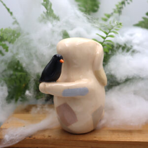Lapin Frankenstein et son corbeau 10 cm Victoria Céramique