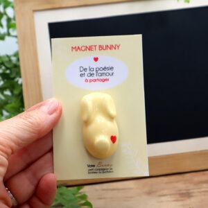 Magnet Bunny jaune en forme de lapin avec un cœur Victoria Céramique
